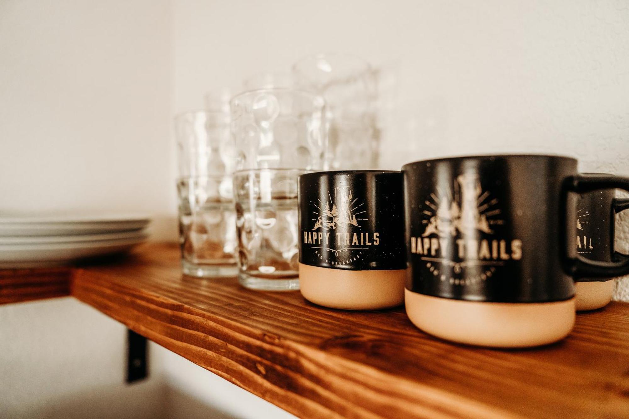 Happy Trails Bnb Tropic Rum bild